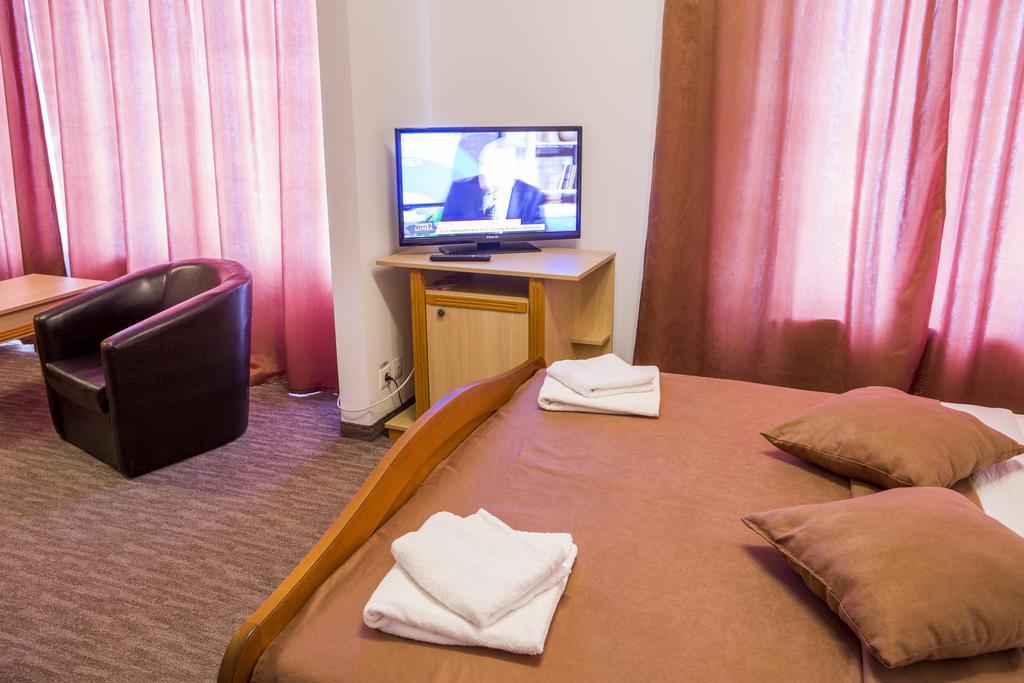 Motel Darina Ungheni  Eksteriør bilde