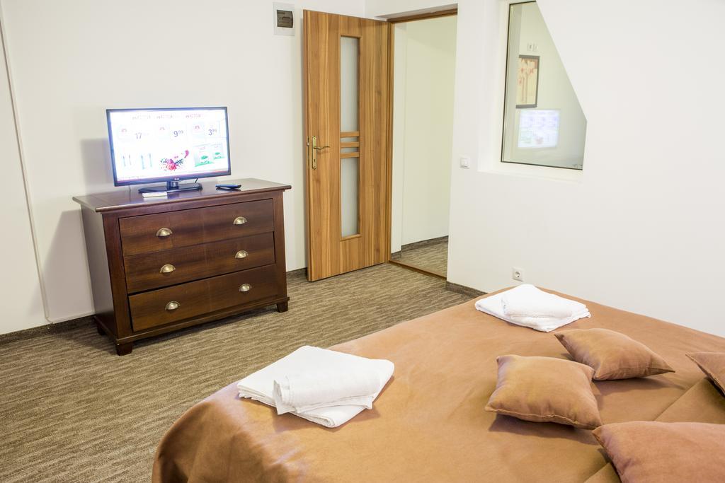 Motel Darina Ungheni  Eksteriør bilde